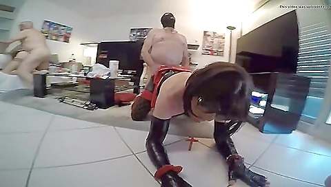 Mature brunette amateur anal sex with a hot shemale