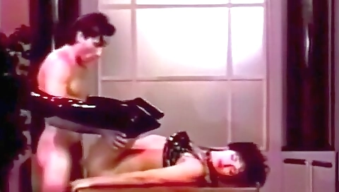 Karen dior has been penetrated in her vintage ass porn video