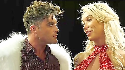 Huge boobed blonde with a great mouth sucking and banging