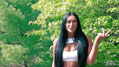 Big booty whore seduces guy for anal and deepthroat